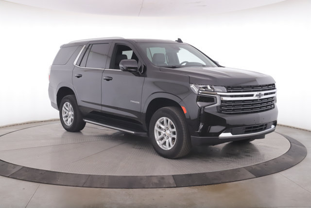 Used 2023 Chevrolet Tahoe LT w/ Luxury Package AWD/4WD image 2