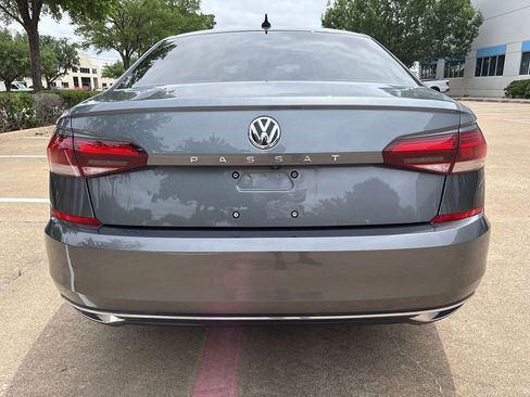 Used 2020 Volkswagen Passat 2.0T SE FWD image 7