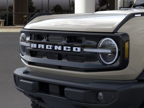 New 2026 Ford Bronco Outer Banks w/ Sasquatch Package AWD/4WD image 19