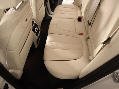 Used 2022 BMW X5 xDrive40i w/ M Sport Package image 13