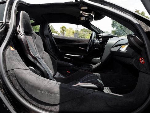 Used 2025 McLaren 750S RWD image 59