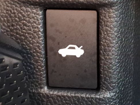 Used 2025 Honda Accord LX image 27