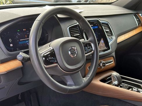 Certified 2024 Volvo XC90 T8 Plus w/ Protection Package Premier image 28