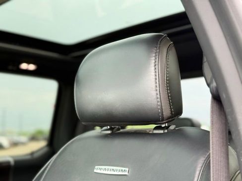 Used 2017 Ford F250 Platinum w/ Platinum Ultimate Package AWD/4WD image 17