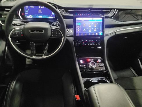 Used 2022 Jeep Grand Cherokee Trailhawk w/ Luxury Tech Group III AWD/4WD image 22