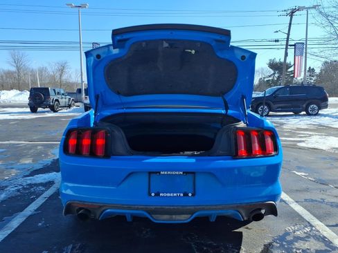 Used 2017 Ford Mustang Premium image 10