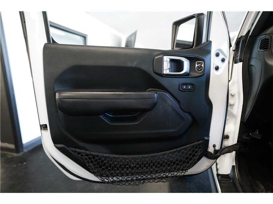 Used 2020 Jeep Gladiator Rubicon AWD/4WD image 17