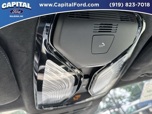 Used 2023 BMW X7 xDrive40i w/ Premium Package AWD/4WD image 33