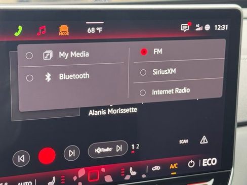 Used 2025 Volkswagen ID.4 Pro image 33