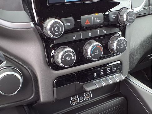 New 2026 RAM 1500 Big Horn w/ Night Edition AWD/4WD image 5