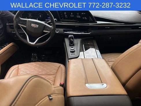 Used 2021 Cadillac Escalade Sport AWD/4WD image 17