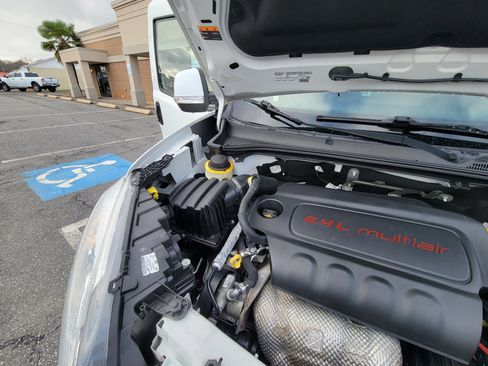 Used 2021 RAM ProMaster City Tradesman SLT image 17