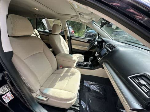 Used 2018 Subaru Outback 2.5i Premium AWD/4WD image 20