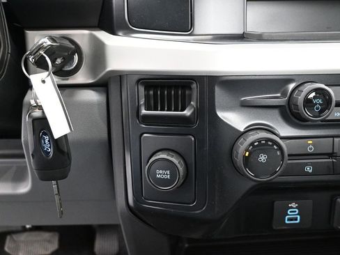 New 2025 Ford F550 2WD Regular Cab Super Duty image 14