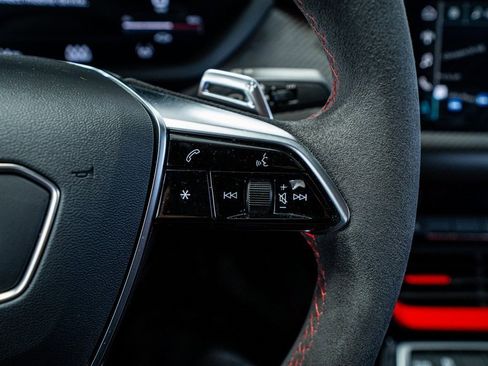 Used 2023 Audi RS e-tron GT image 41