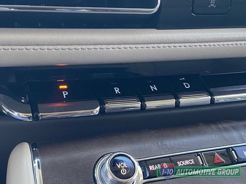 Used 2022 Lincoln Aviator Reserve w/ Equipment Group 201A AWD/4WD image 31