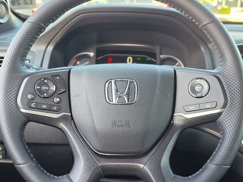 Used 2025 Honda Passport EX-L image 27