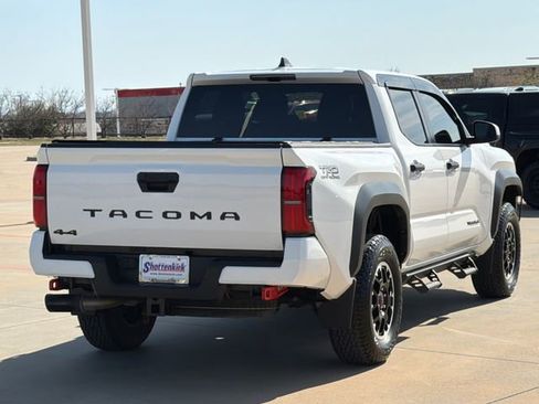 Used 2024 Toyota Tacoma TRD Off-Road AWD/4WD image 7