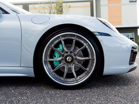 Used 2024 Porsche 911 Carrera image 17