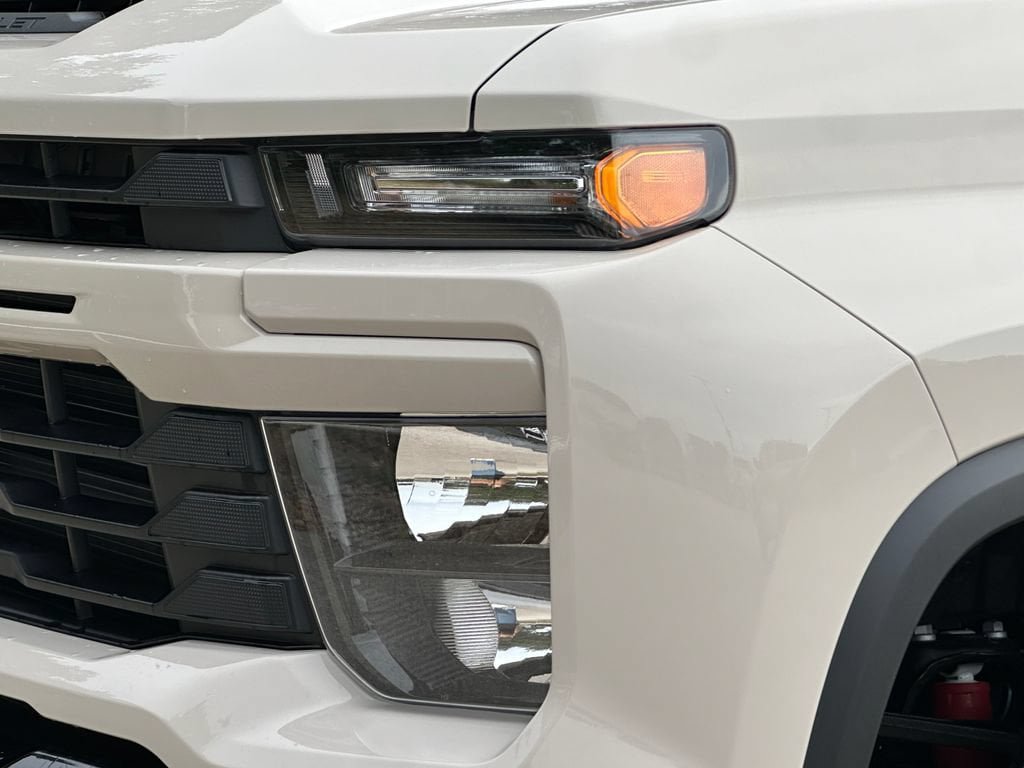 New 2026 Chevrolet Silverado 2500 Custom w/ Custom Value Package AWD/4WD image 25