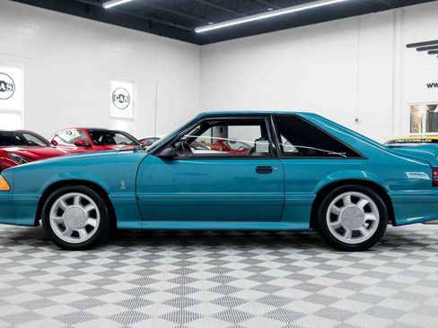 Used 1993 Ford Mustang Cobra RWD image 10