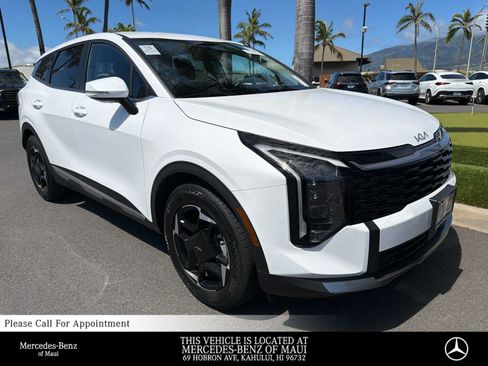 Used 2026 Kia Sportage EX FWD image 1