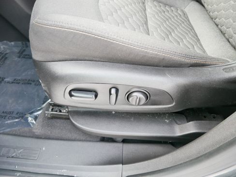 Used 2020 Chevrolet Equinox LT image 20