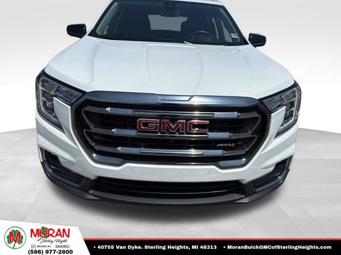 Used 2024 GMC Terrain AT4 w/ Tech Package AWD/4WD image 2