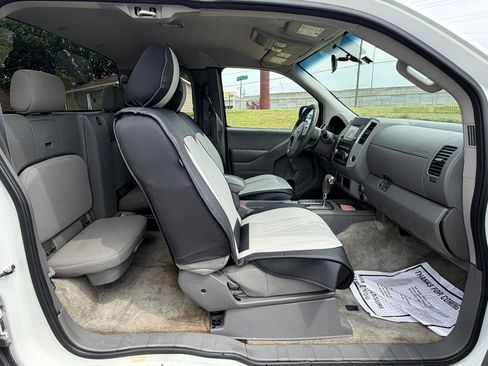 Used 2018 Nissan Frontier S RWD image 18