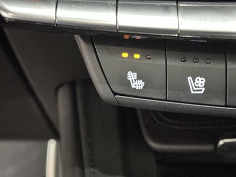 Used 2024 Cadillac XT4 Sport image 40