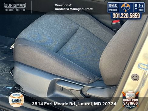 Used 2025 Toyota Camry LE image 7