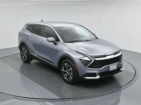 Used 2023 Kia Sportage EX image 40