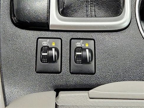 Used 2019 Toyota Highlander XLE image 26