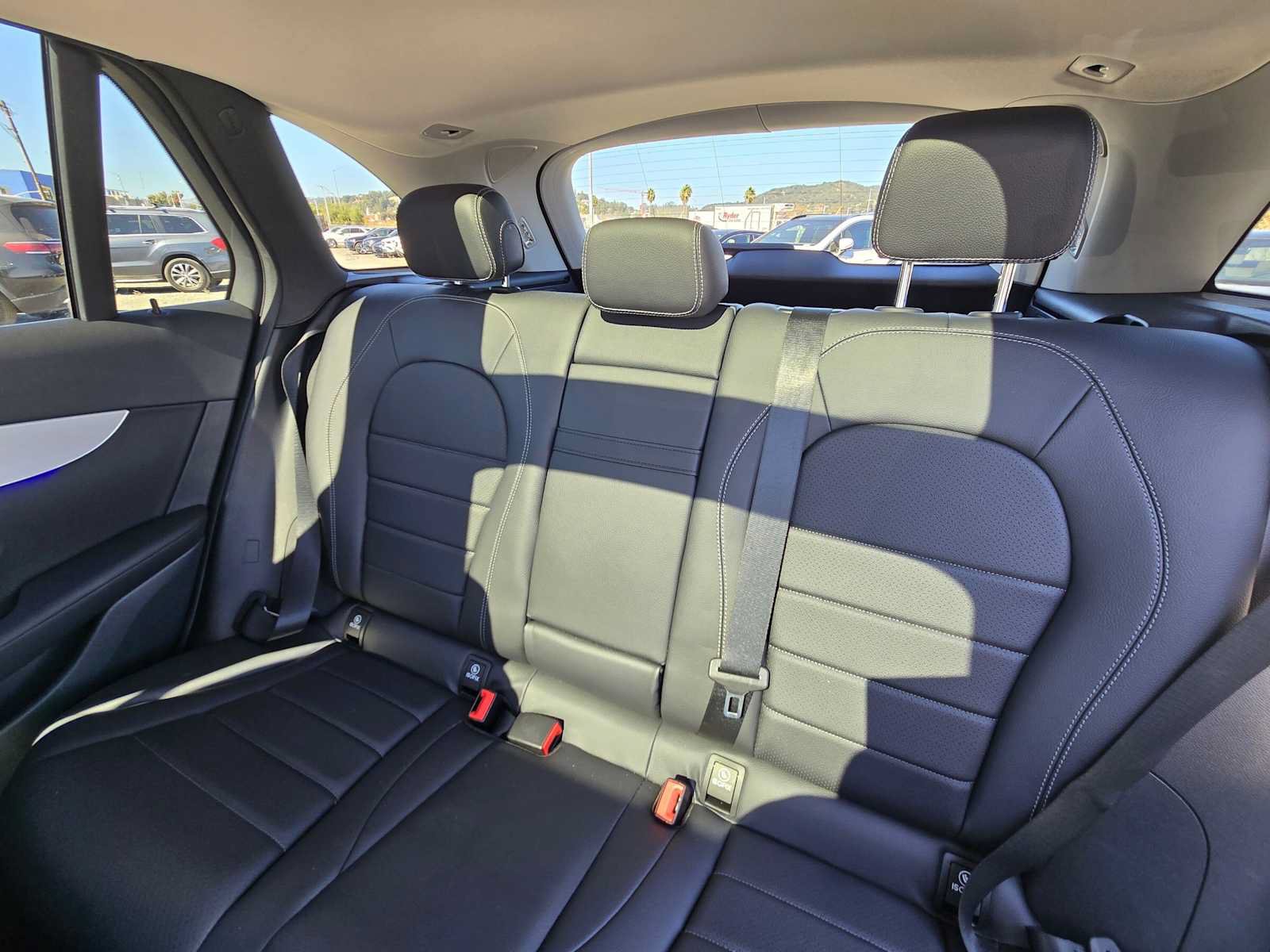 Used 2022 Mercedes-Benz GLC 300 4MATIC image 17