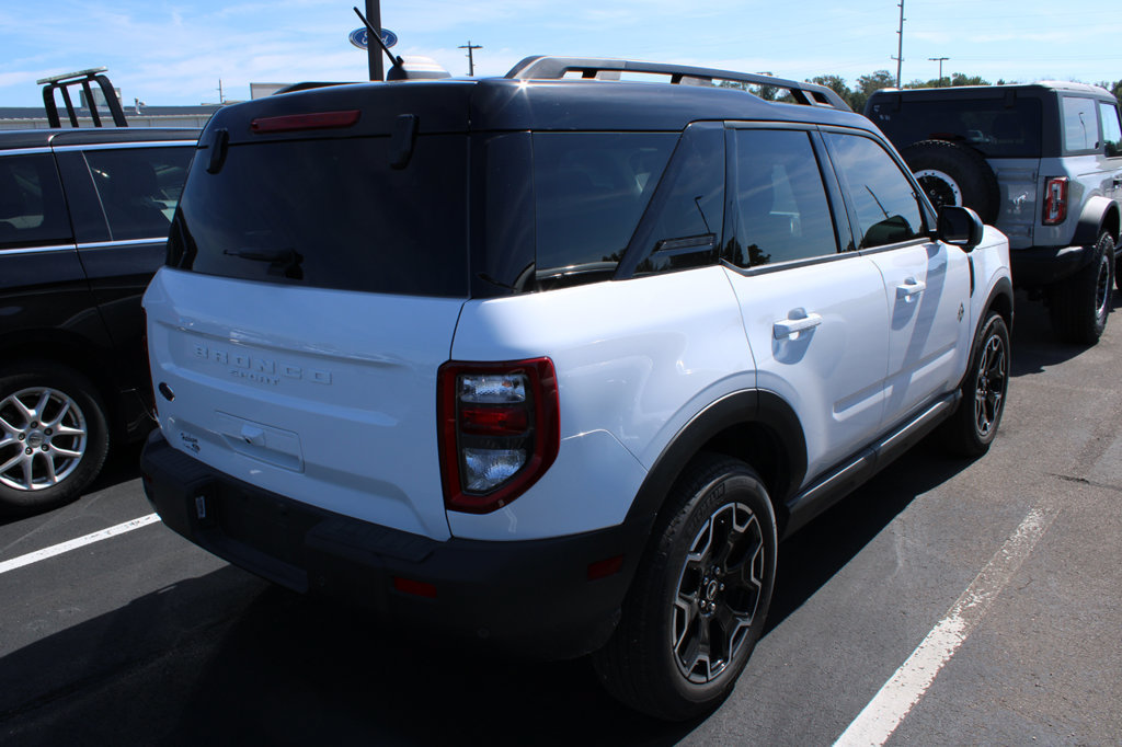 Used 2025 Ford Bronco Sport Outer Banks w/ Outer Banks Tech Package+ AWD/4WD image 5