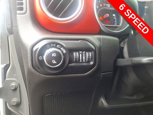 Used 2020 Jeep Gladiator Rubicon w/ LED Lighting Group AWD/4WD image 20