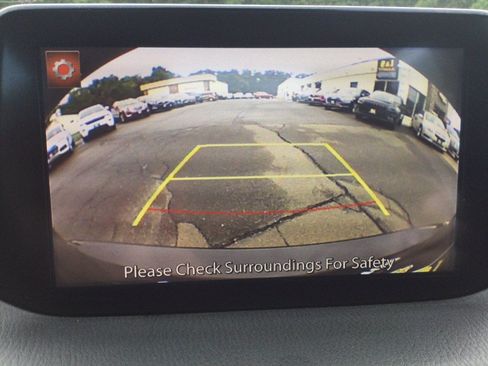 Used 2018 MAZDA MAZDA3 Touring FWD image 30