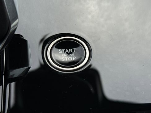 New 2025 Land Rover Range Rover Sport image 19