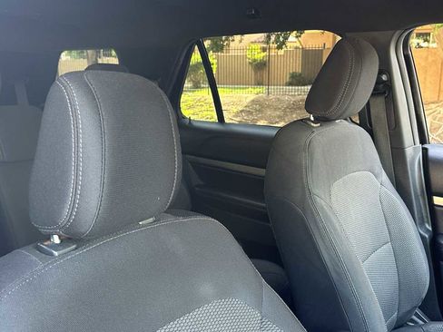 Used 2018 Ford Explorer XLT w/ Equipment Group 201A image 29