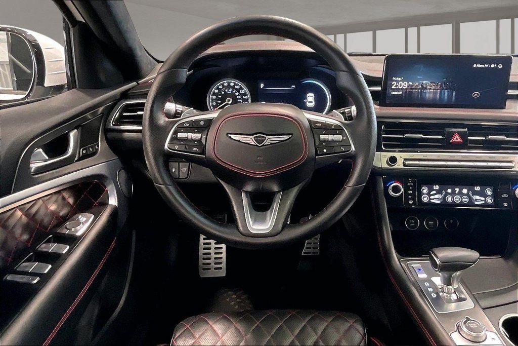 Used 2025 Genesis G70 3.3T Advanced w/ Sport Prestige Package RWD image 9