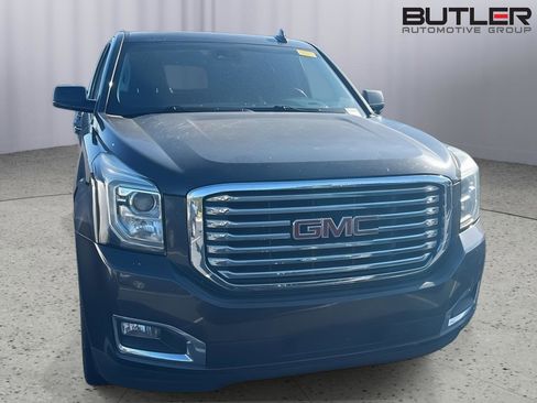 Used 2016 GMC Yukon XL SLT w/ Premium Edition image 4