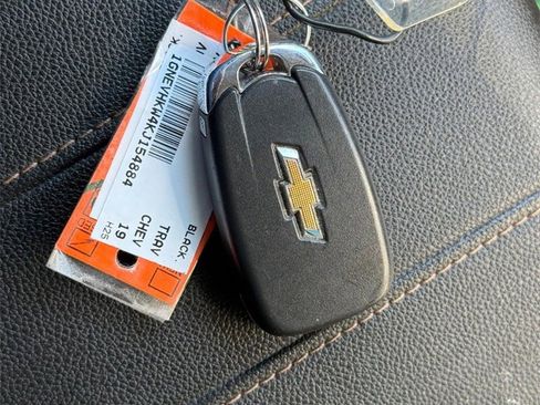 Used 2019 Chevrolet Traverse LT image 32