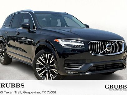 Used 2022 Volvo XC90 T5 Momentum w/ Advanced Package
