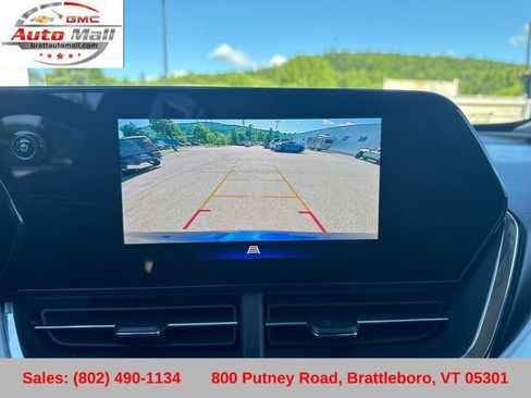 Used 2024 Chevrolet Trax LT w/ Driver Confidence Package FWD image 21