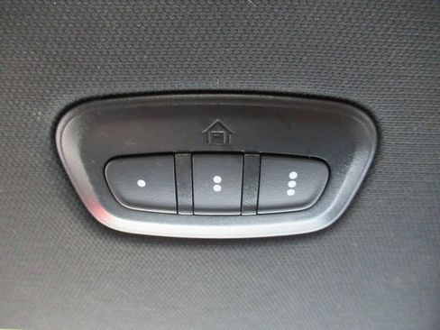 Used 2025 RAM 1500 Laramie w/ Sport Appearance Package AWD/4WD image 29