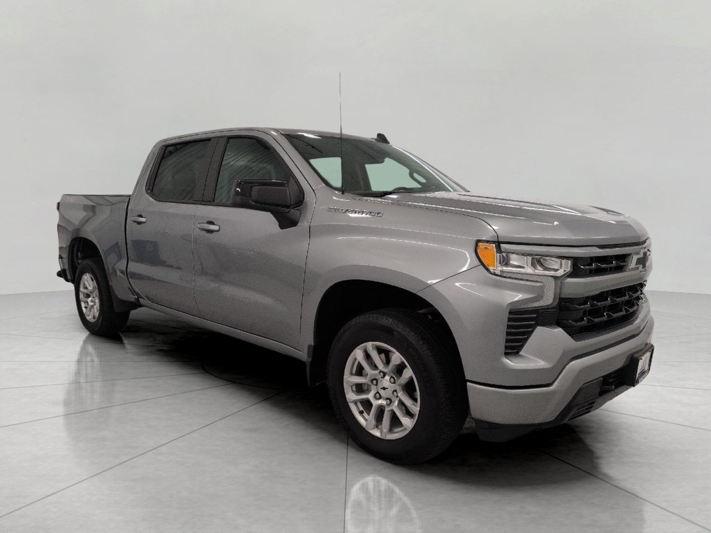 Used 2026 Chevrolet Silverado 1500 RST AWD/4WD image 1