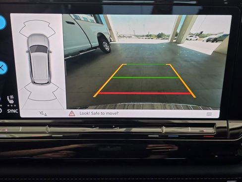 New 2026 Volkswagen Atlas SEL image 13