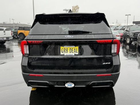 New 2026 Ford Explorer ST-Line w/ ST-Line Street Pack image 6