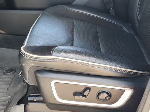 Used 2022 RAM 1500 Laramie AWD/4WD image 25