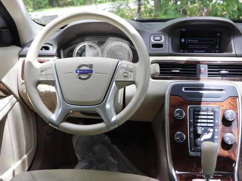Used 2012 Volvo XC70 3.2 AWD/4WD image 29